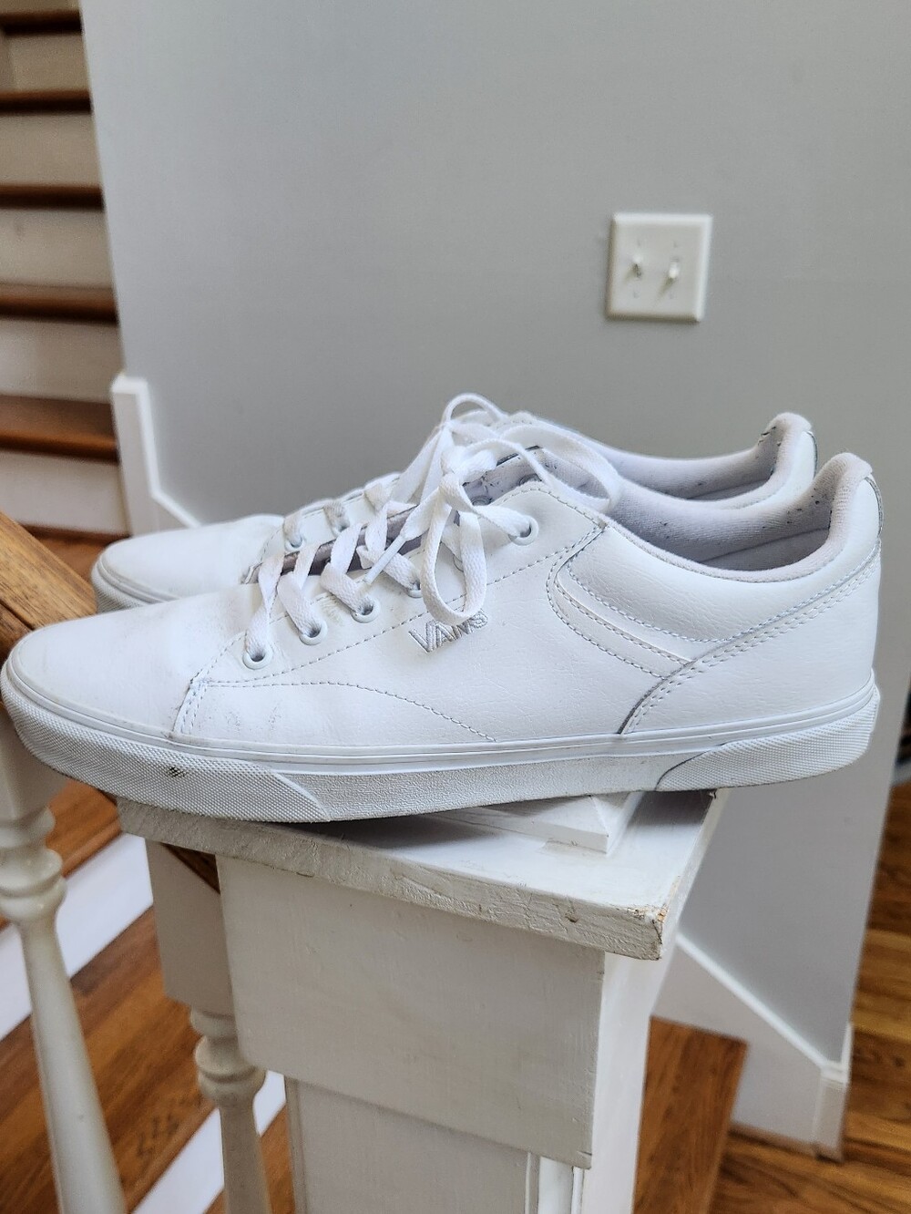 Men's VANS White Sneakers Size 13
